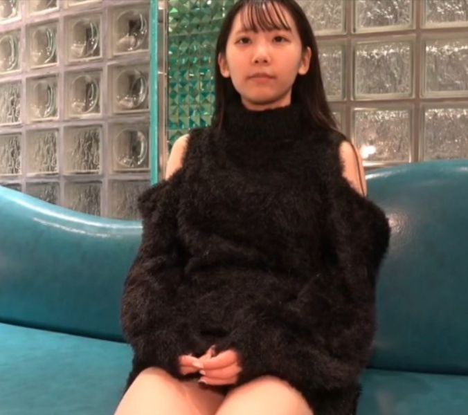 阅房网售楼部上班的女同事发消息去厕所接受内射【完整版65分钟已上传简 介】